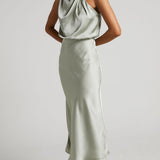 Robe Midi Satinée Col Drapé Élégance Moderne