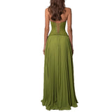 Robe longue plissée à col licou et décolleté V