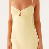 Robe Longue à Bretelles Fines et Dos Ouvert