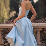Robe Midi Évasée à Bretelles Fines