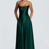 Robe Longue Satinée Dos Lacé Élégance Intemporelle
