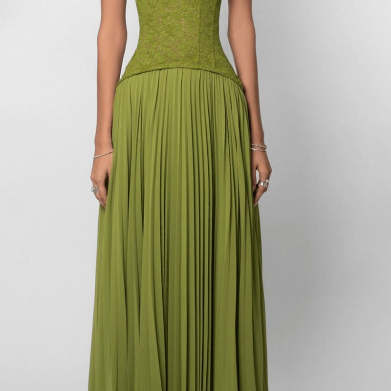 Robe longue plissée à col licou et décolleté V