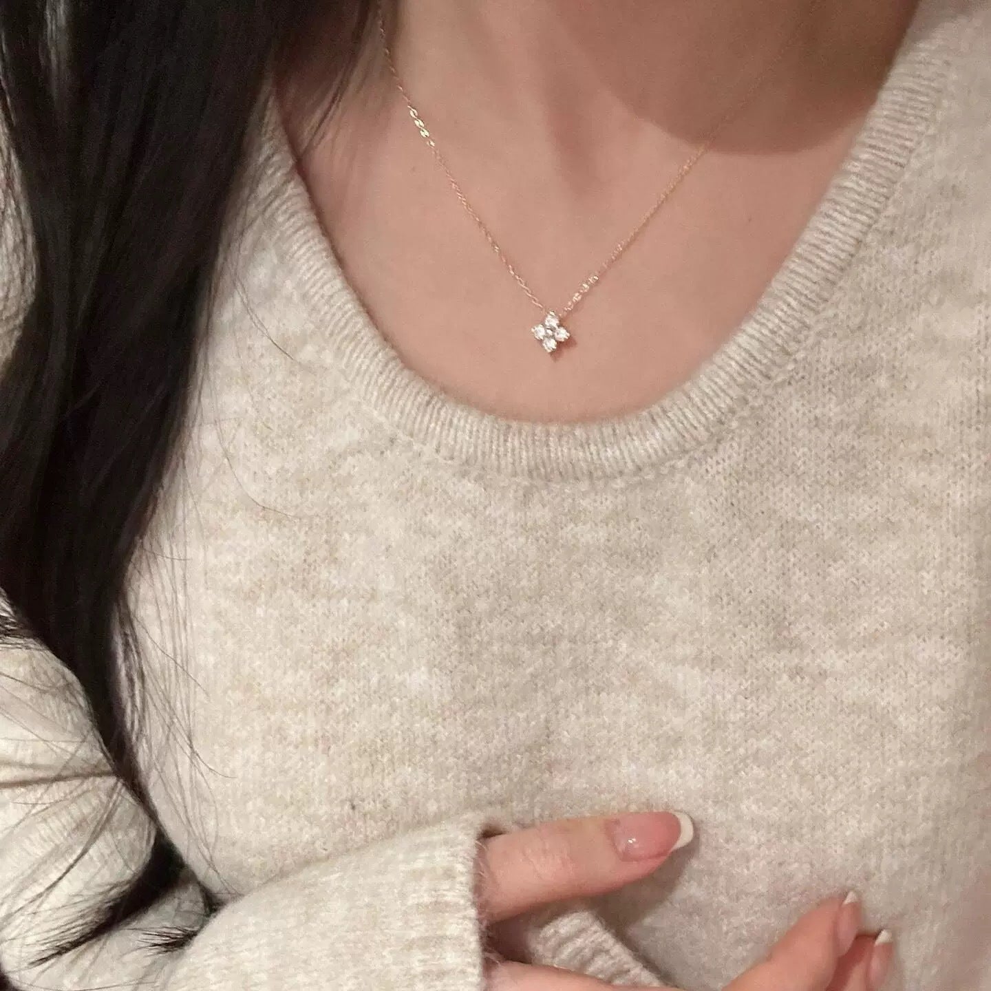 Collier femme minimaliste en argent à pendentif zircon