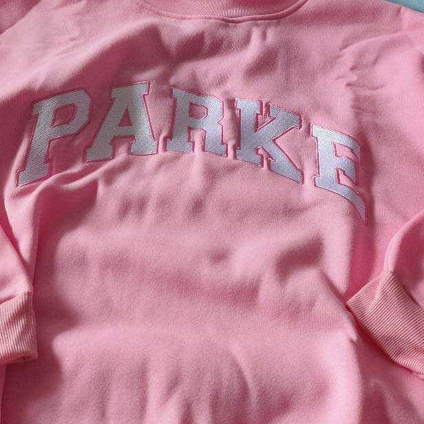 Sweat oversize femme col montant imprimé varsity