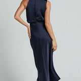 Robe Midi Satinée Col Drapé Élégance Moderne