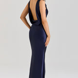Robe Longue Satinée Dos Plongeant Élégance Glamour