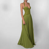 Robe longue plissée à col licou et décolleté V