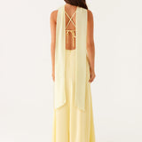 Robe Longue à Bretelles Fines et Dos Ouvert