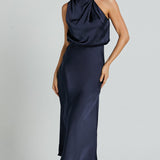 Robe Midi Satinée Col Drapé Élégance Moderne