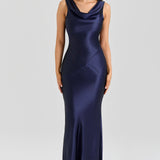 Robe Longue Satinée Dos Plongeant Élégance Glamour
