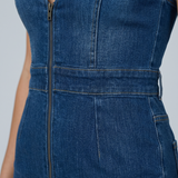 Combinaison en jean sans manches col halter jambes évasées