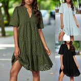 Robe Courte Évasée à Broderie Ajourée