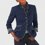 Blazer femme ajusté à col montant et passepoil contrastant