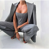 Elegant Jumpsuit Med Korset Pasform Moderne Stil