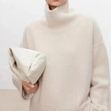 Pull femme à col roulé coupe ample
