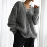Pull Femme Col V Oversize – Maille Douce et Élégante