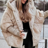 Doudoune Courte Oversize Capuche Effet Laine Confort Chic