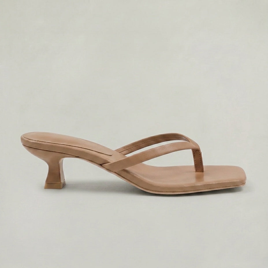Sandales femme à brides et petit talon kitten