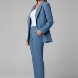 Tailleur femme blazer à col cranté et pantalon droit