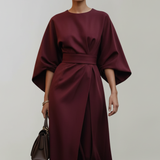 Robe midi ceinturée à manches cape pour femme