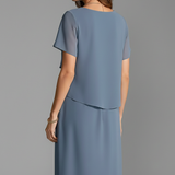 Robe mi-longue à volants superposés et col rond