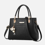 Sac à main femme effet croco avec bandoulière réglable
