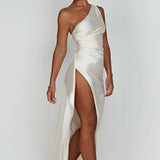 Robe Longue Satinée Asymétrique à Fente