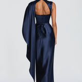 Robe Longue Satinée Drapée avec Écharpe Élégante