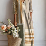 Robe Longue Rayée à Col V