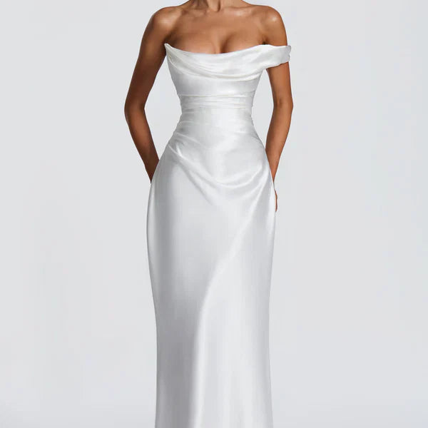 Robe Longue Satinée Col Drapé Élégance Luxe