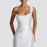Robe Longue Satinée Col Drapé Élégance Luxe