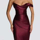 Robe Longue Satinée Épaule Dénudée Élégante