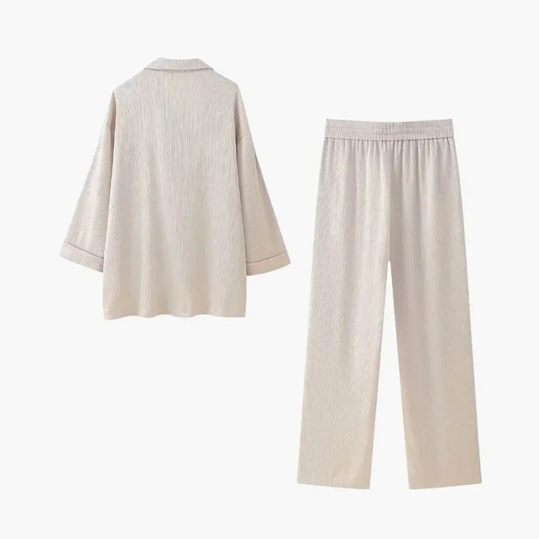 Ensemble Satiné Blazer et Pantalon Élégant