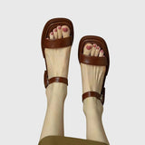 Sandales femme en cuir à talon bloc rembourrées