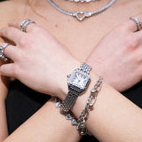 Montre femme carrée à chiffres romains, bracelet acier
