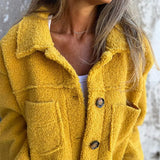 Manteau femme à col tailleur et boutons
