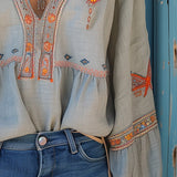 Blouse Bohème Femme Brodée – Haut Col V Élégant