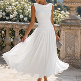 Robe midi plissée sans manches à col bénitier