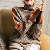 Pull femme à col roulé et manches contrastantes