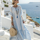 Robe Longue Rayée à Col V