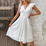 Robe Midi Brodée à Col V