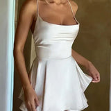 Robe Satinée Courte à Dos Noué