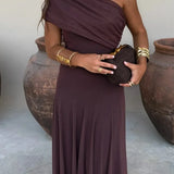 Robe longue plissée asymétrique une épaule femme