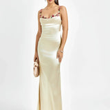 Robe Longue Satinée à Bretelles Fleuries