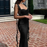 Robe Longue Satinée Dos Lacé Élégante