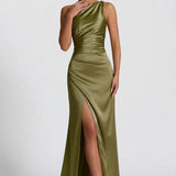 Robe Longue Satinée Asymétrique à Fente