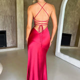 Robe Longue Satinée à Fente Élégante