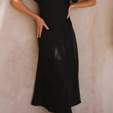 Robe Longue Satinée Épaules Dénudées
