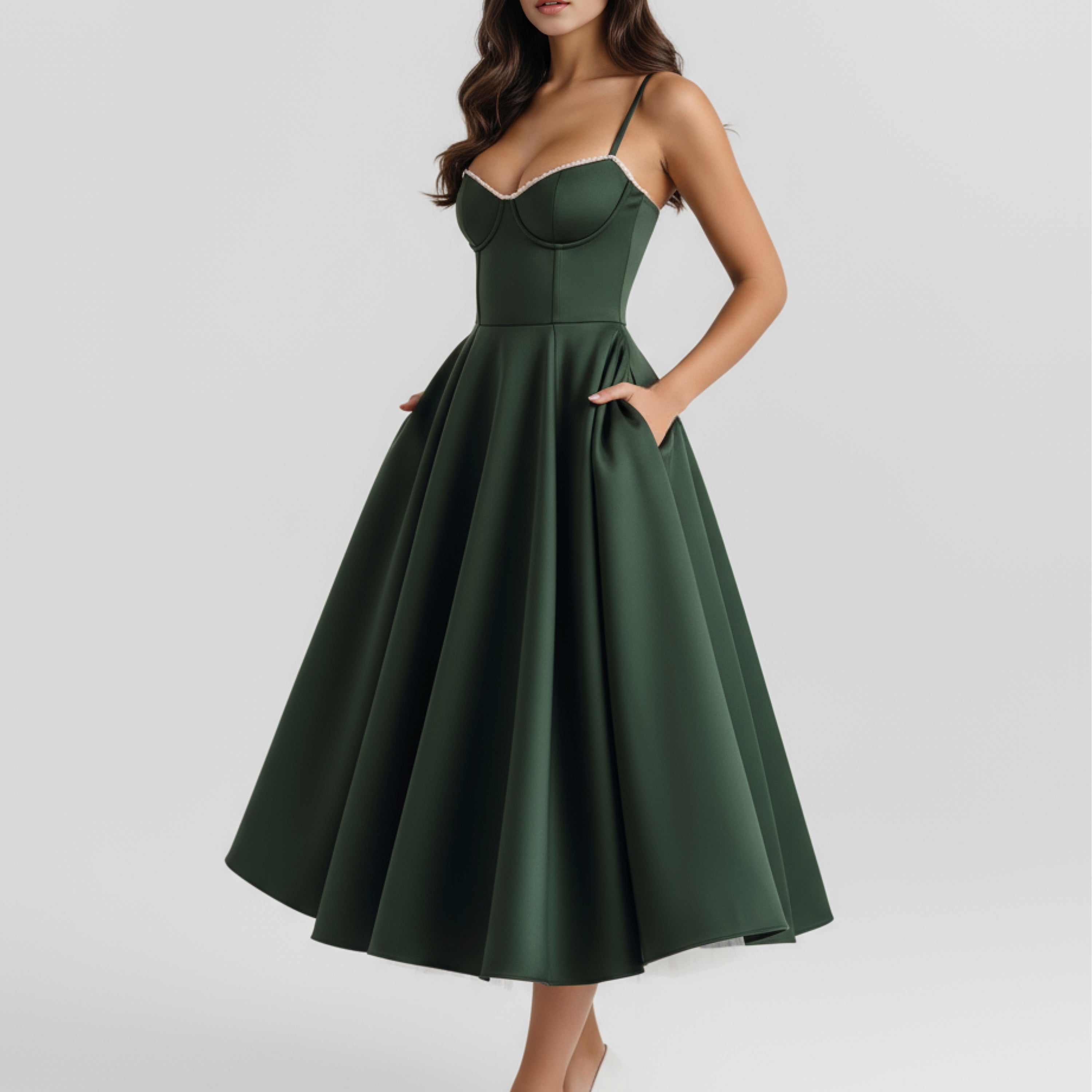 Robe Midi Évasée à Bretelles Fines