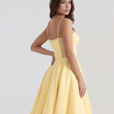 Robe Midi Évasée à Bretelles Fines